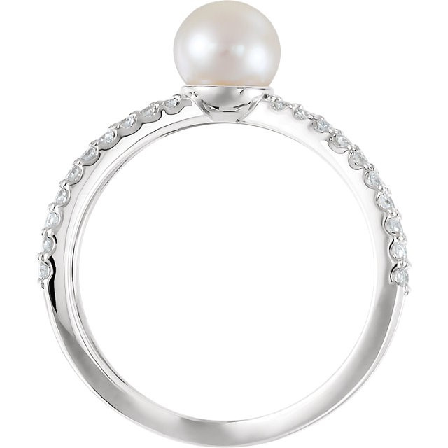 Sterling Silver Freshwater Cultured Pearl & 1/3 CTW Diamond Ring CSS6511:604:P